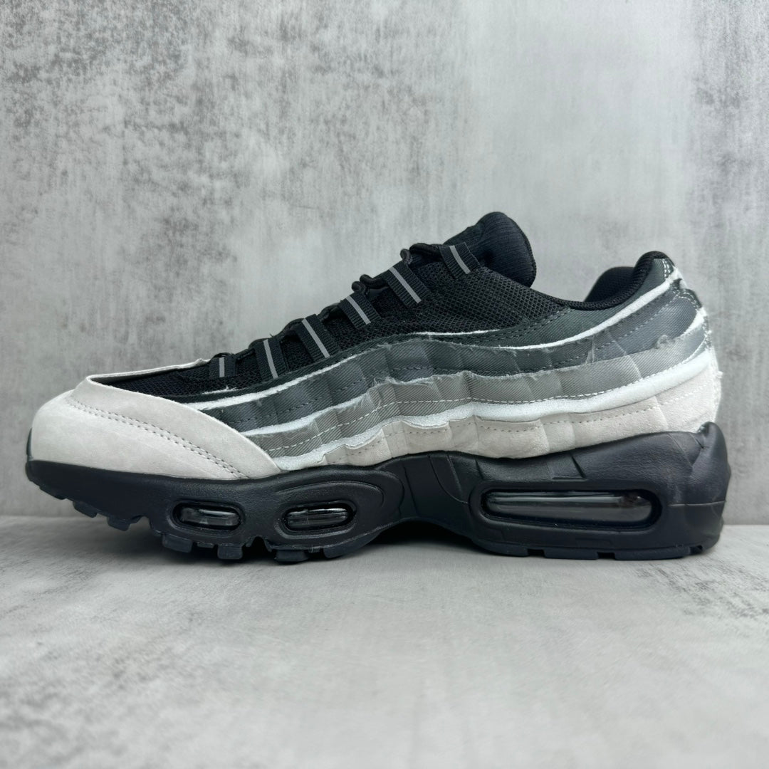 Air Max 95 x CDG “Cinza e preto”