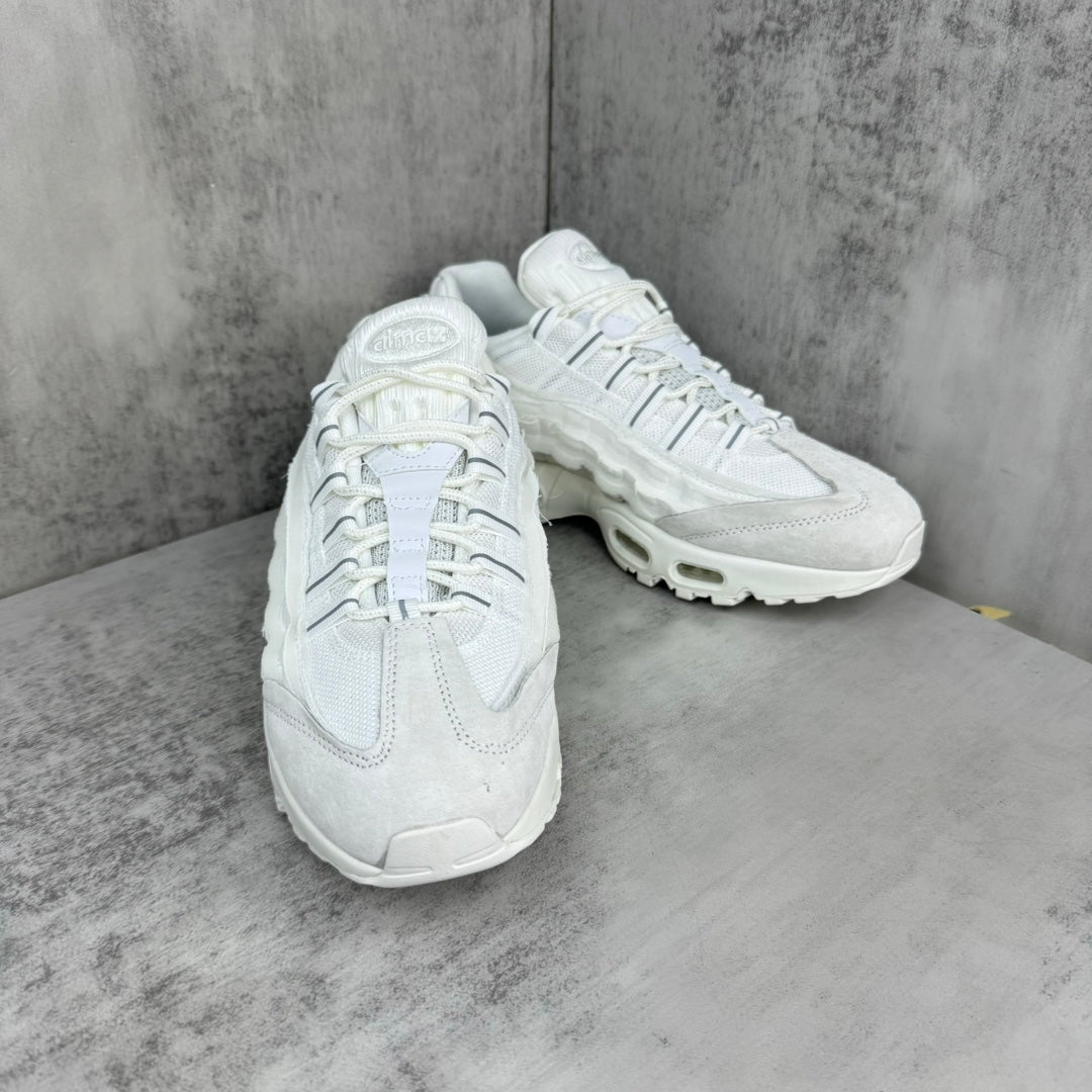Air Max 95 x CDG “Triple White”