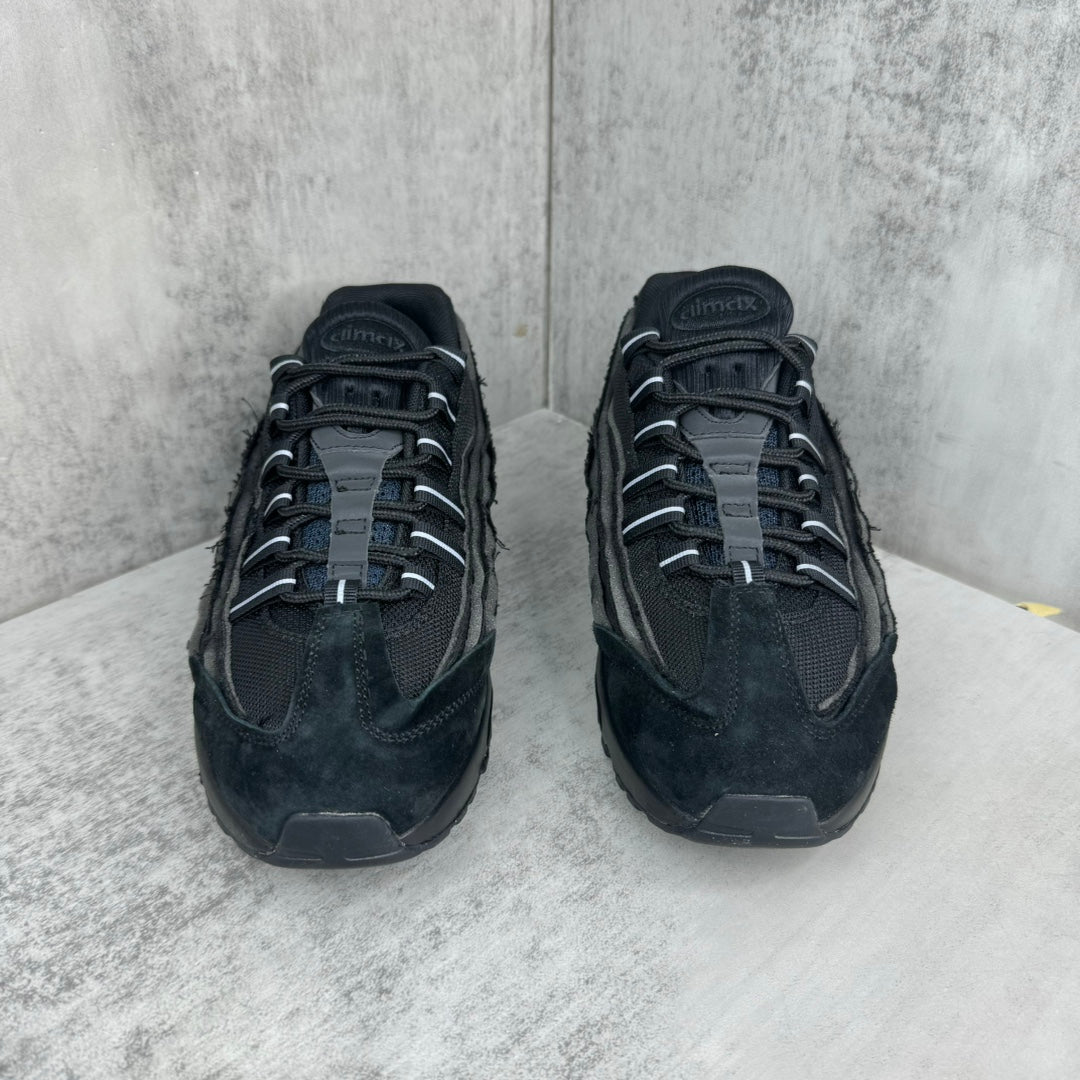 Air Max 95 x CDG “Triple Black”