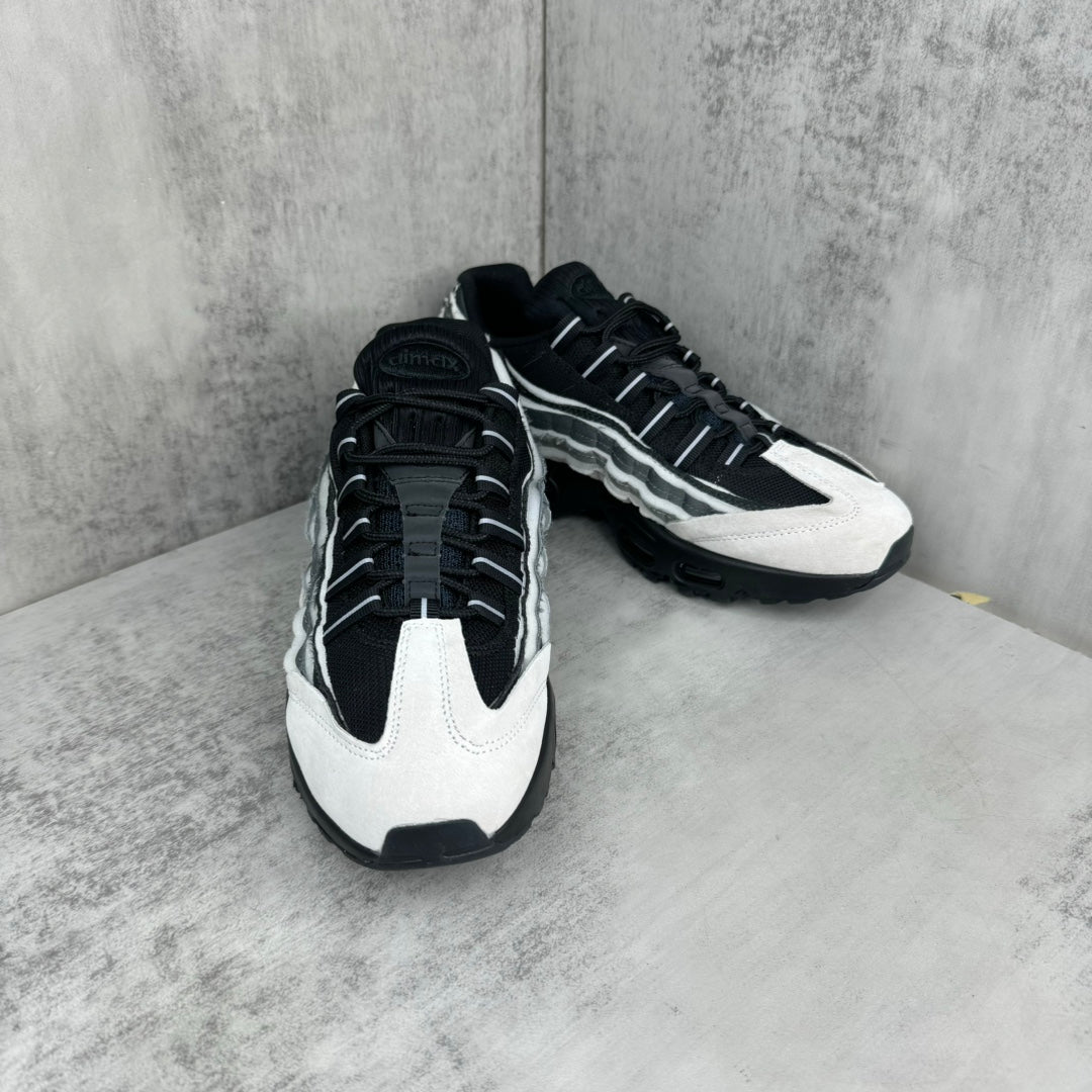 Air Max 95 x CDG “Cinza e preto”