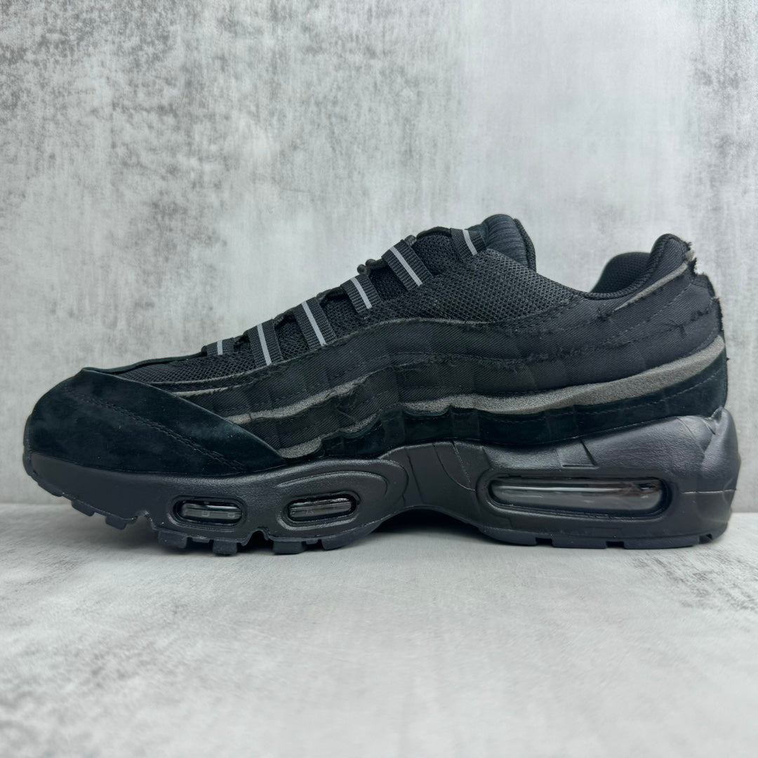 Air Max 95 x CDG “Triple Black”